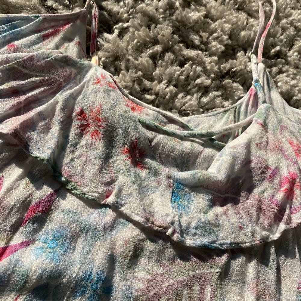 EUC American Eagle White Floral Ruffled Tank L - Picture 5 of 9
